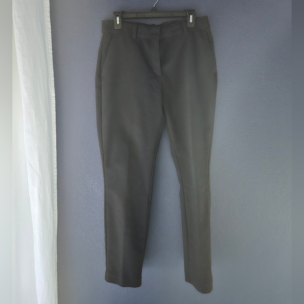 Black trousers